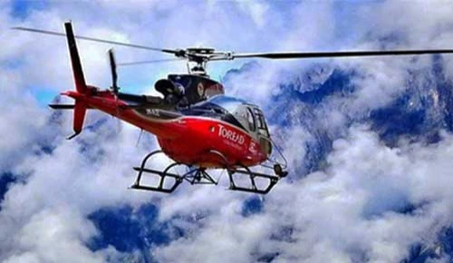 Annapurna Base Camp Helicopter Tour vs. Traditional Trek: Pros and Cons