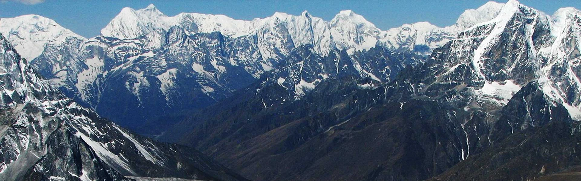 Top Mistakes to Avoid During Island Peak Climbing