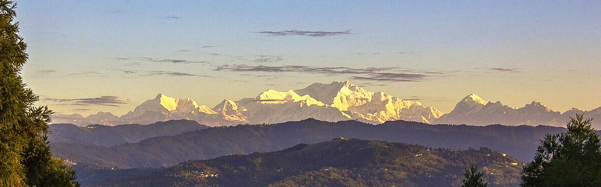 Kanchenjunga Trekking Routes: North Base Camp vs. South Base Camp