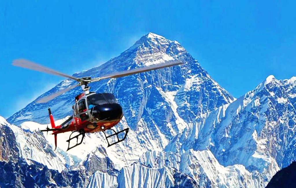Heli Flight in Everest