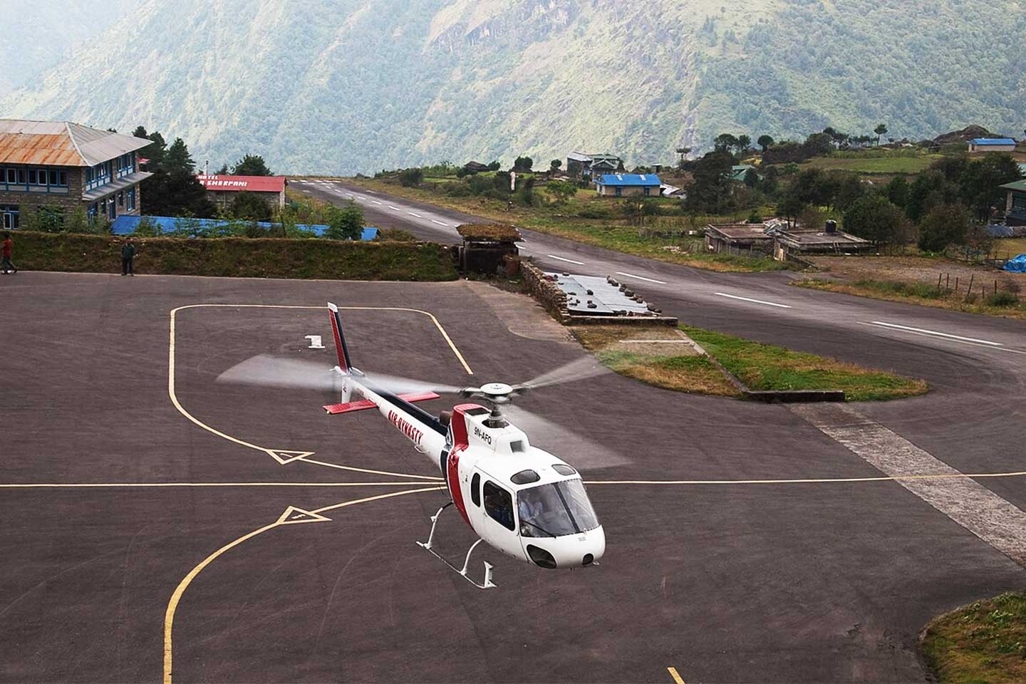 Helicopter in Lukla
