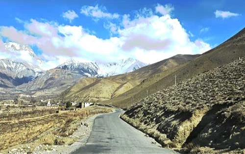 Mustang Travel Guide