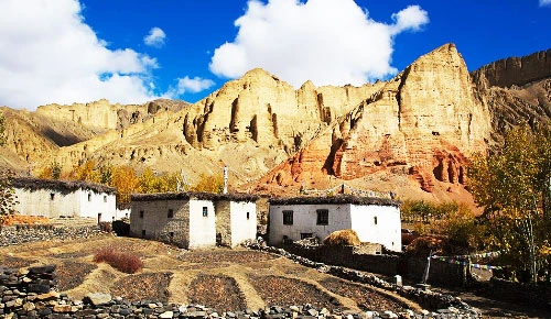 Drakmar Village Travel Guide